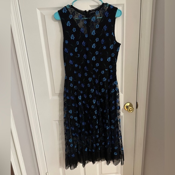 Dress the Population Dresses & Skirts - Dress the Population black dress with blue embrodiery